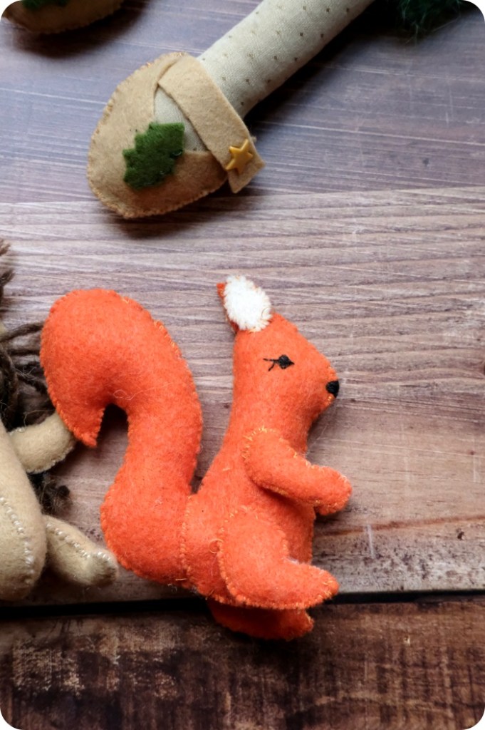 écureuil en feutrine