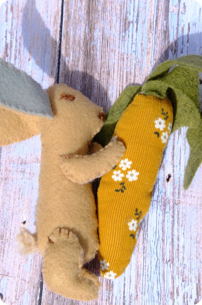 lapin carotte feutrine