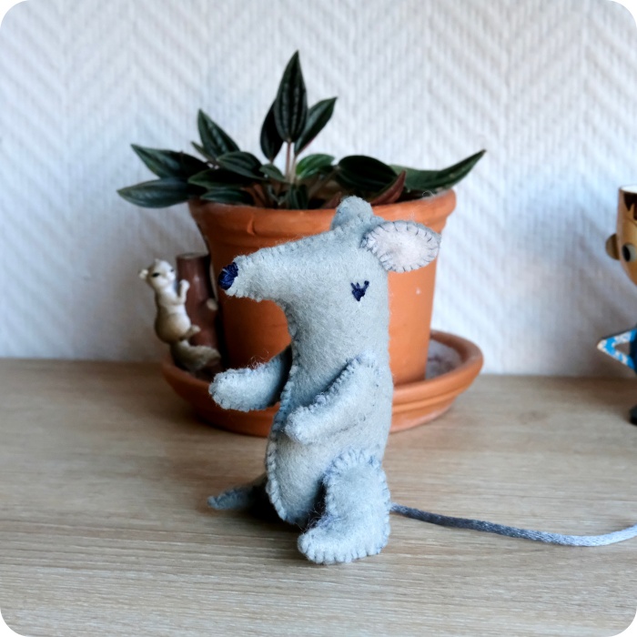 souris feutrine
